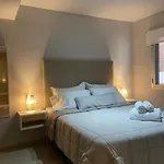 Luxury Apartment - Migueletes 702