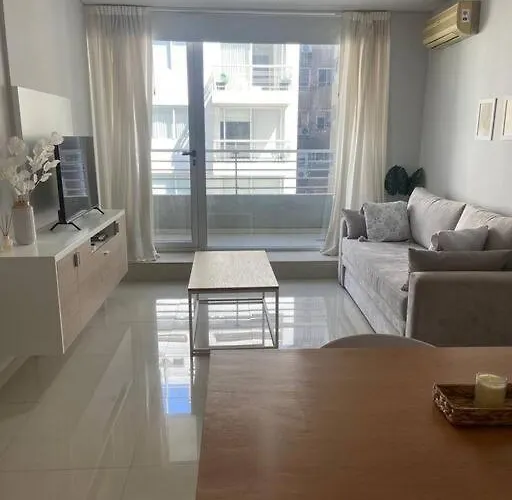 Luxury Apartment - Migueletes 702